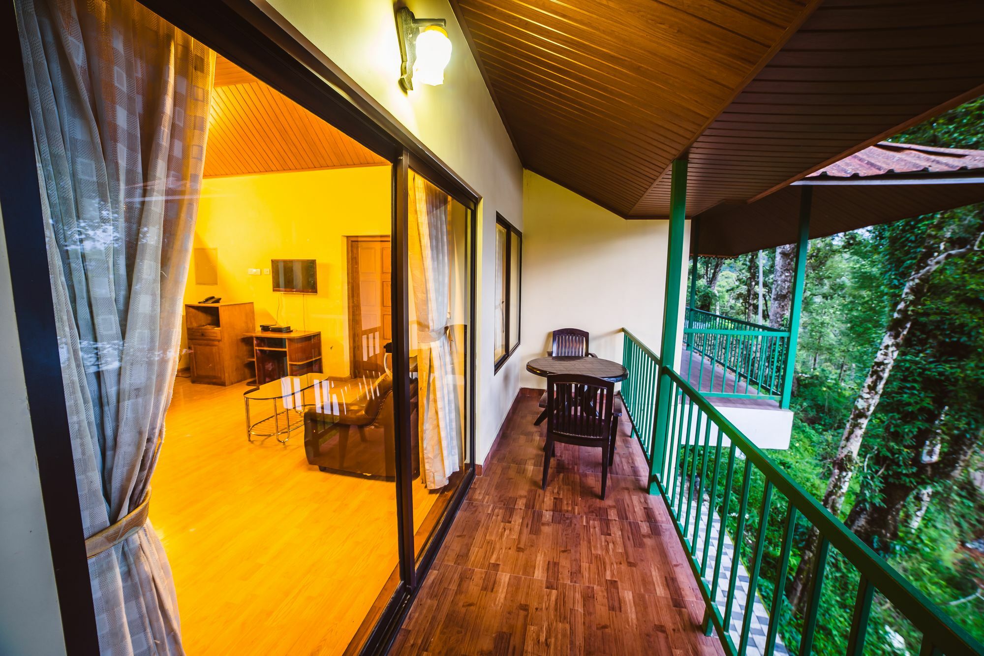Deep Woods Resort Munnar Bagian luar foto